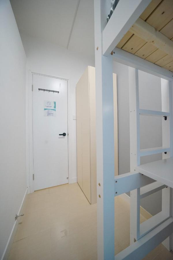 Student Accommodation - 290 Hennessy Road Гонконг Екстер'єр фото
